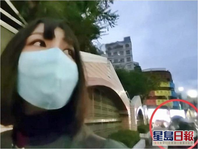台湾女主播「啊乓」直播时遭抢劫。影片截图
