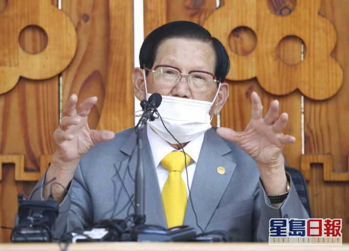 南韓新天地教主李萬熙脫罪 。AP資料圖片