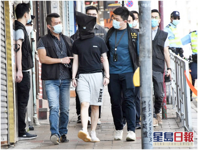 疑犯在現場逗留約35分鐘。