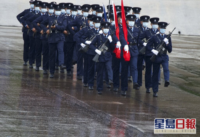 香港五大紀律部隊首次進行中式步操,舉行升旗儀式。AP圖片