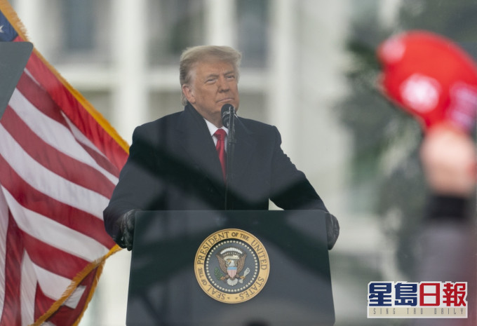 據報有內閣成員就罷免特朗普事宜展開初步討論,亦有人建議動彈劾程序。ap
