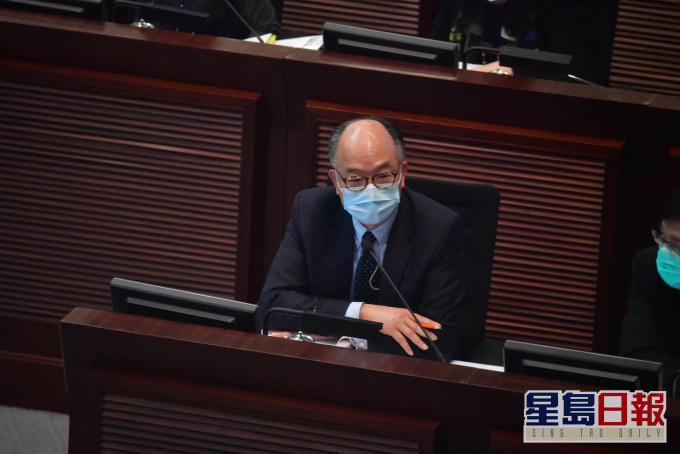 陳帆稱已聽到議員意見,當局會考慮所有因素。