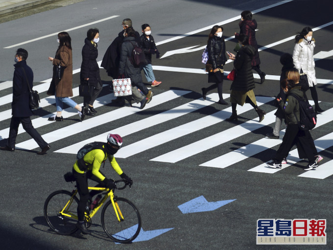 日本擬於明日決定是否延長緊急事態宣言至3月7日。AP圖片