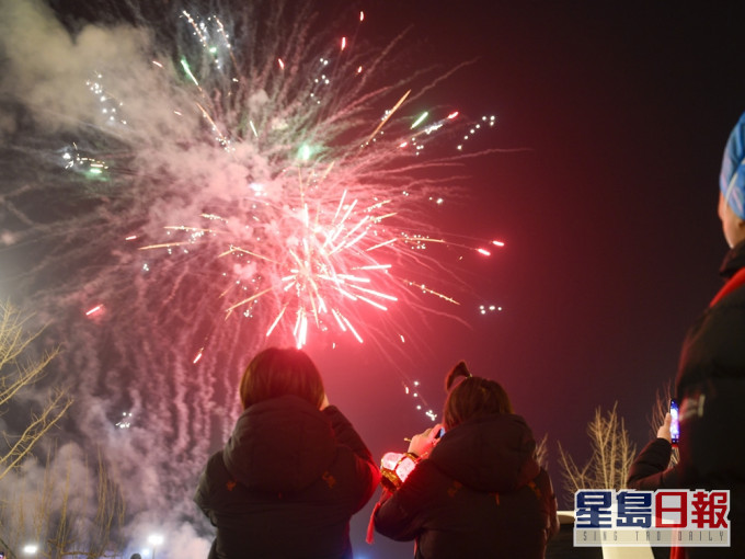 內地以煙花表演慶賀新春。新華社資料圖片