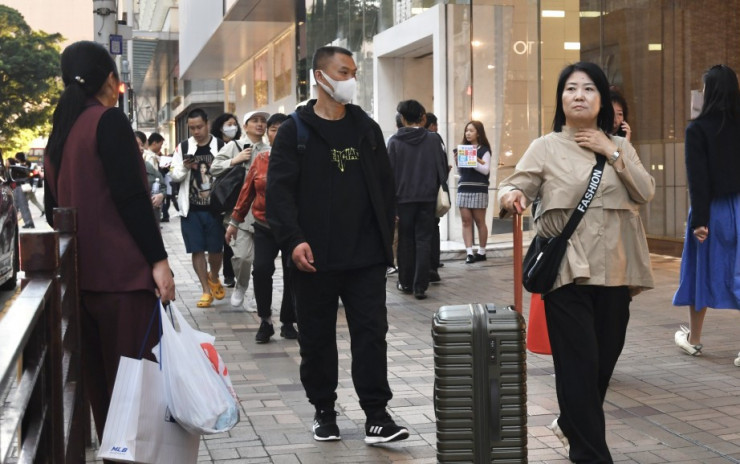 一簽多行｜內地客冀擴至更多內地城市：香港「好吃好買」 小食店稱增加入貨迎遊客