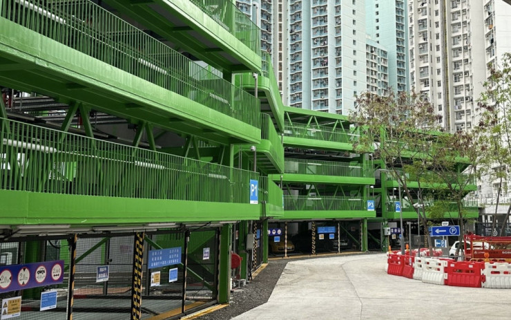 深水埗自動泊車系統投入服務 設4個四層高載車架 提供52個車位