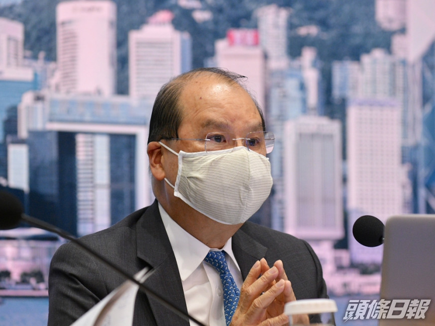 張建宗說,香港站在新的歷史起點,要肩負新重任和新使命,與時俱進,更好融入國家發展大局。