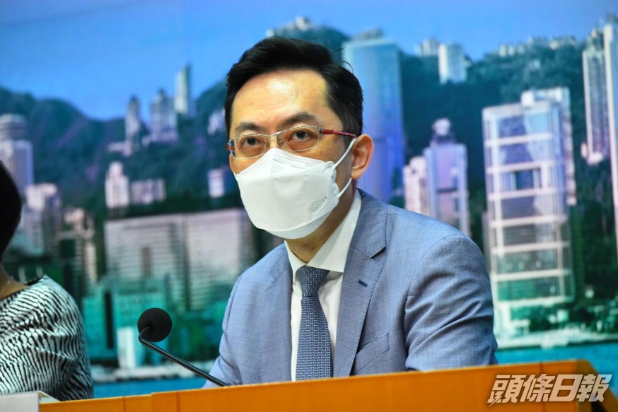 林文健宣布港府調整變種病毒的檢疫安排。