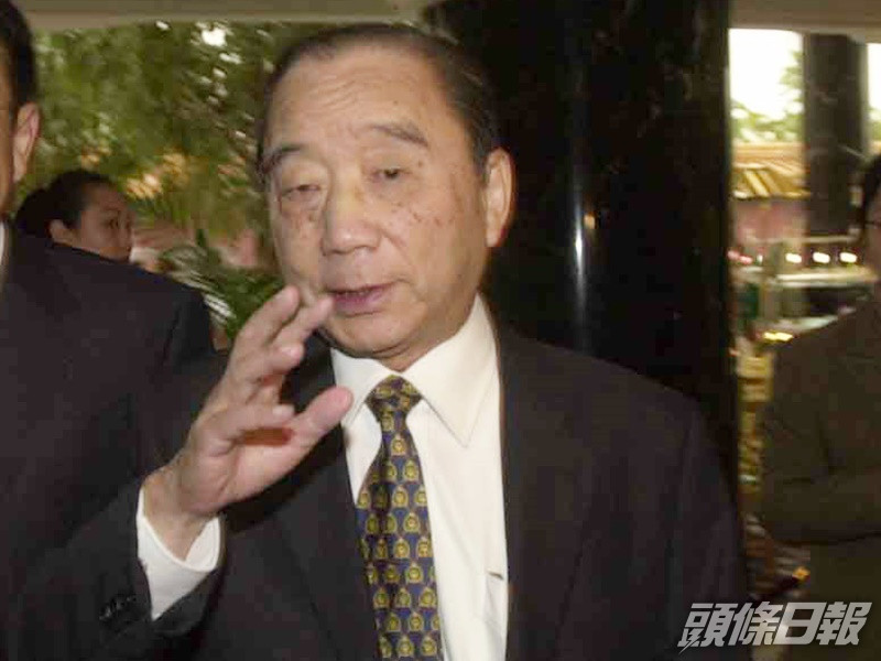 港龍創辦人曹光彪。資料圖片