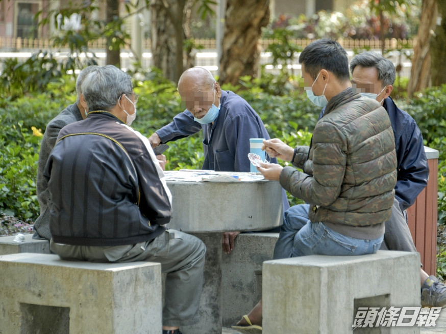 調查指逾2成受訪80歲以上長者情緒「非常差」。資料圖片
