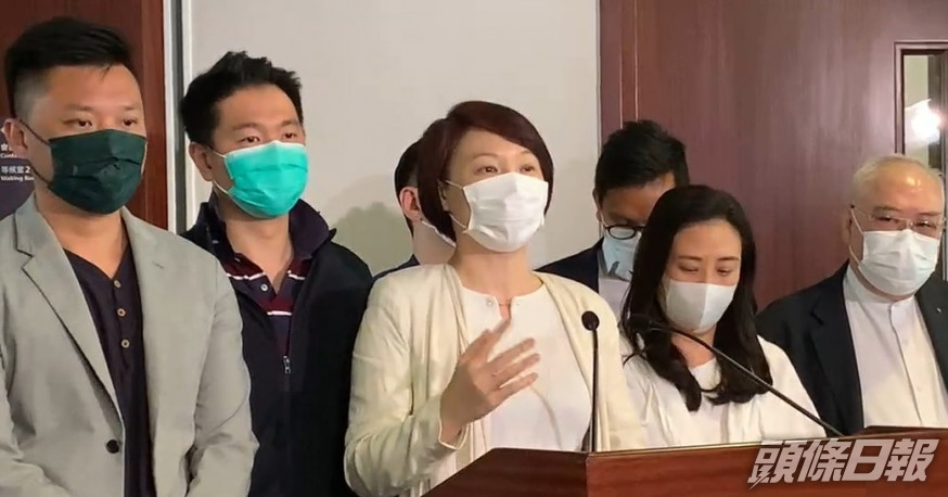 李慧琼希望政府要小心評估和測試相關電子系統,避免首天登記時反應太踴躍而無法進入網站登記。facebook截圖