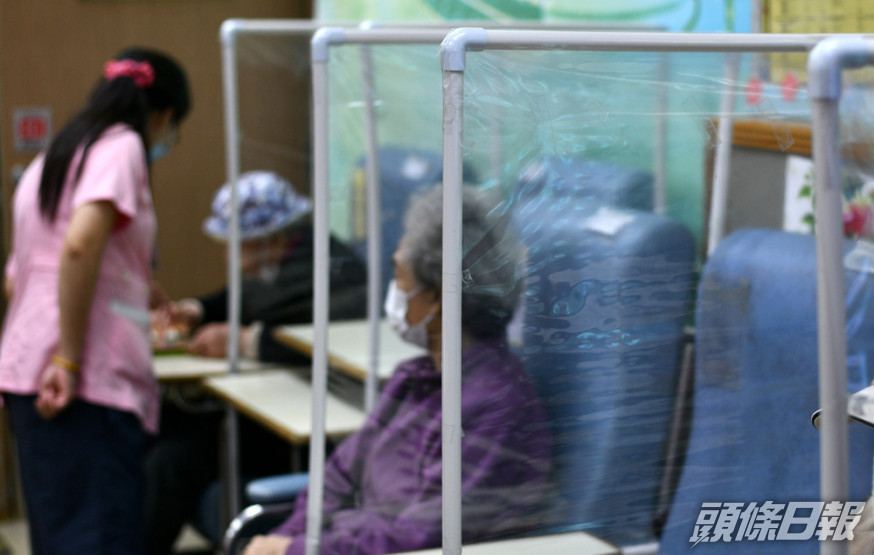 勞福局指,會根據這一輪強制檢測的經驗,不時檢討優化安排,完善院舍的抗疫措施。資料圖片