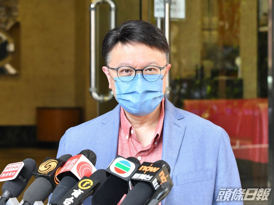 許樹昌建議禁止出現「B.1.1.529」病毒株的非洲國家人士入境。資料圖片