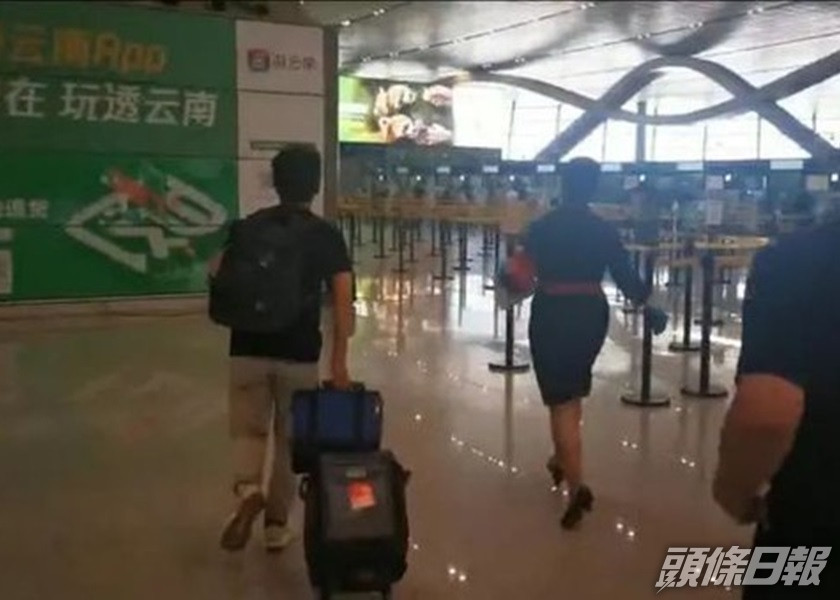 上海醫生朱建軍的團隊,在航空公司人員協助下,趕上返上海的航機,完成肝臟移植手術。網圖