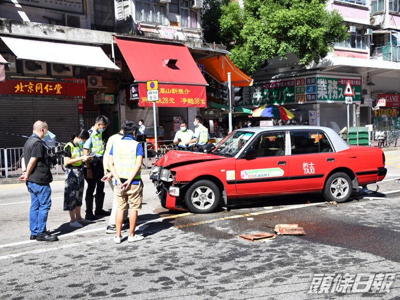 大埔致命車禍 撞擊力逾1300公斤燈柱卸力減輕傷亡 頭條日報