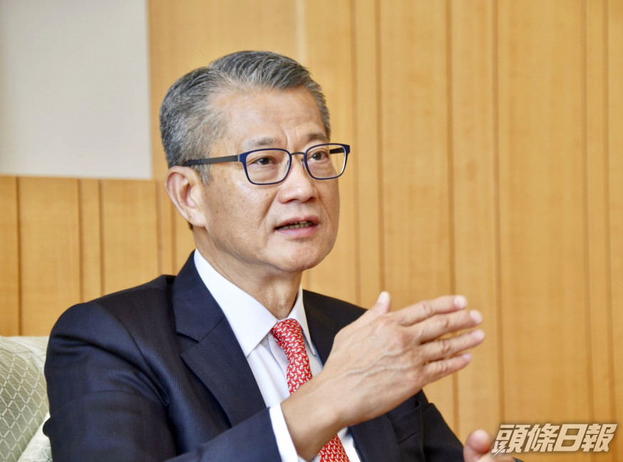 陳茂波指,會在本月底公布新一批銀色債券的發行詳情。資料圖片