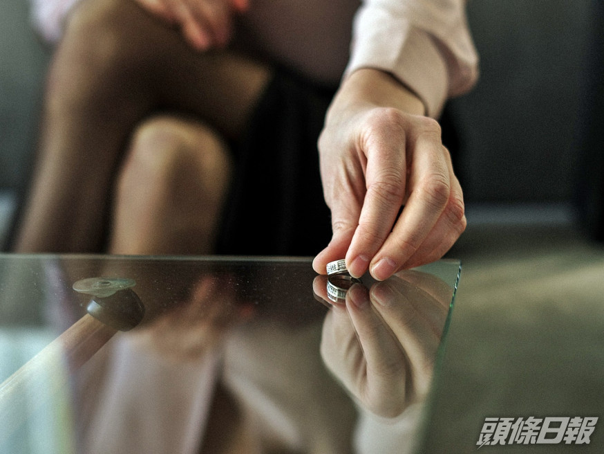 有港媽表示近日遇到「荀盤」埋身,想與結婚4年的丈夫離婚。(pexels示意圖)