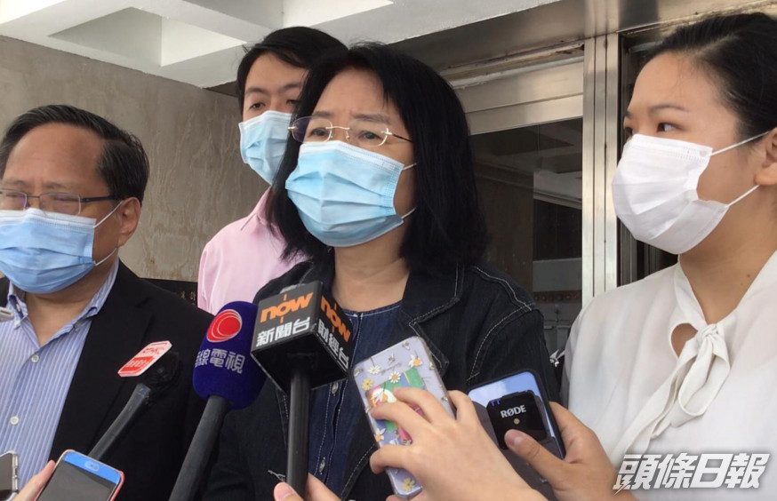 鄭麗琼在庭後指感謝法官接納其道歉,感謝社會各界關注。