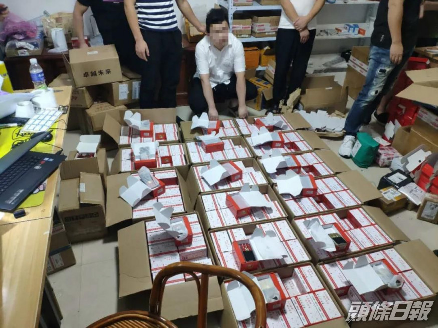 江西警方破獲一宗生產、銷售偽劣手機案件,拘捕3人。網圖