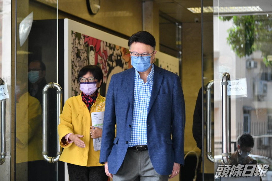許樹昌表示科學委員會將周三開會討論第三針安排。