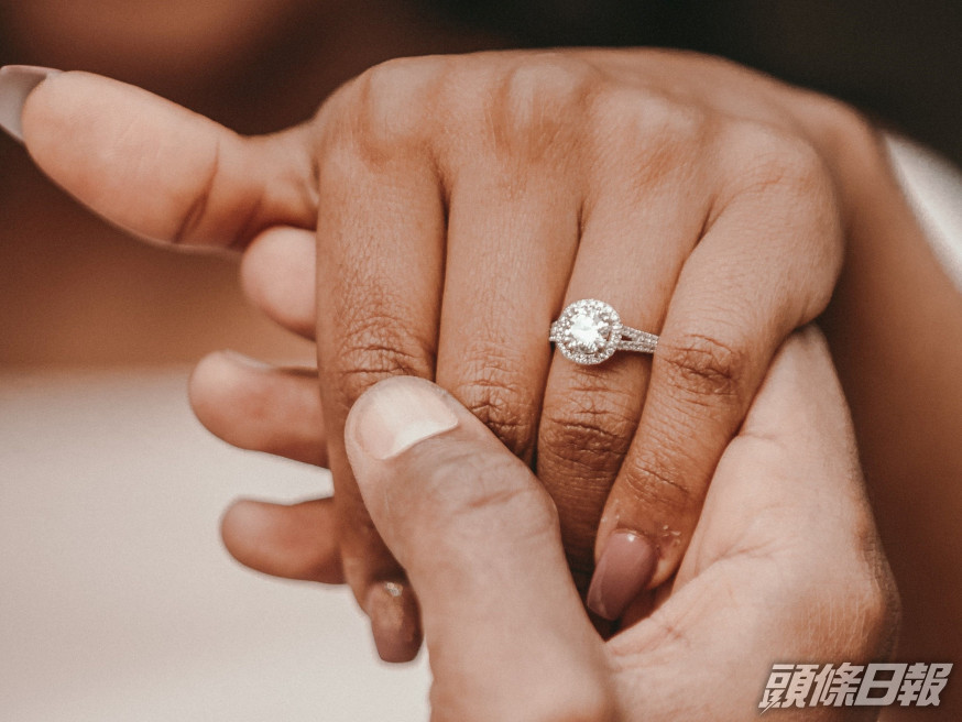 賈辛塔不滿男友尷尬的行為,斷然拒絕求婚。unsplash示意圖