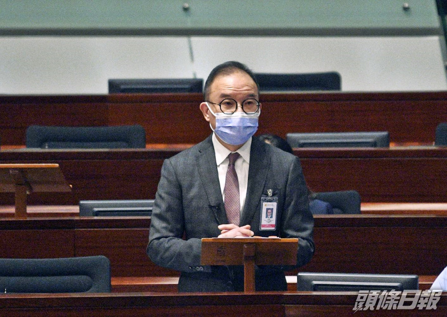政制及內地事務局局長曾國衛。