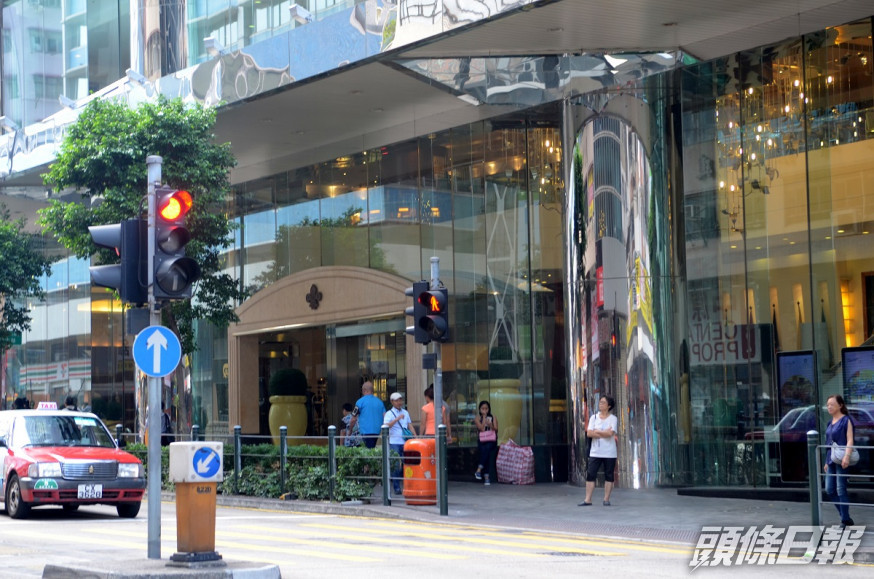 尖沙咀龍堡國際納入強檢名單。資料圖片