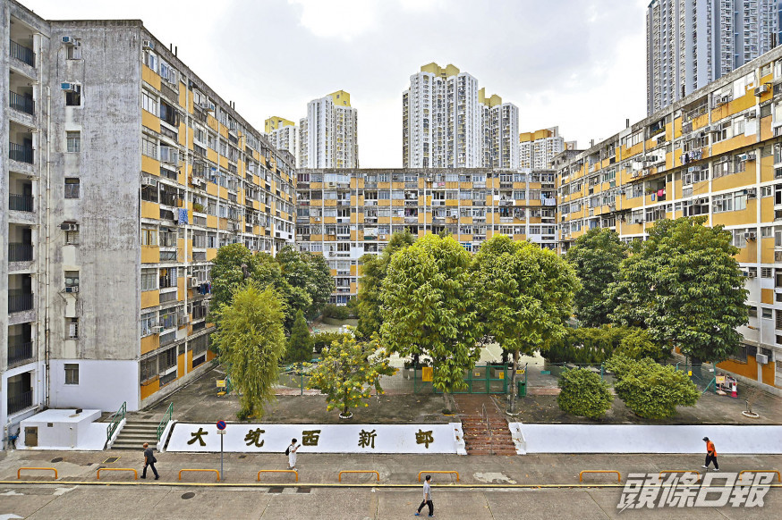 按平民屋宇與市建局的構思,重建後的大坑西邨項目可提供三千三百個單位。