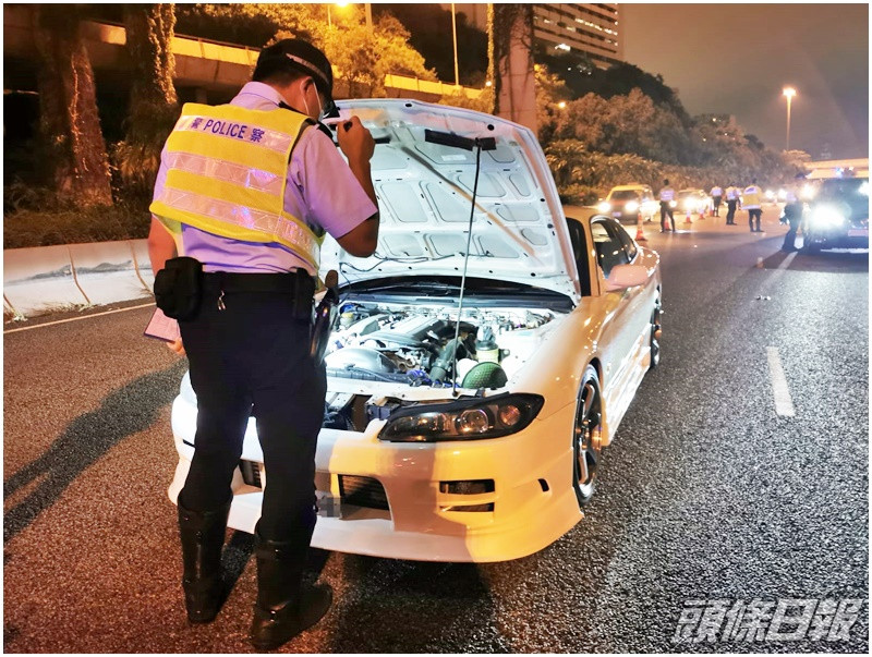 行動中,警員共向403名超速駕駛的司機發出定額罰款通知書。