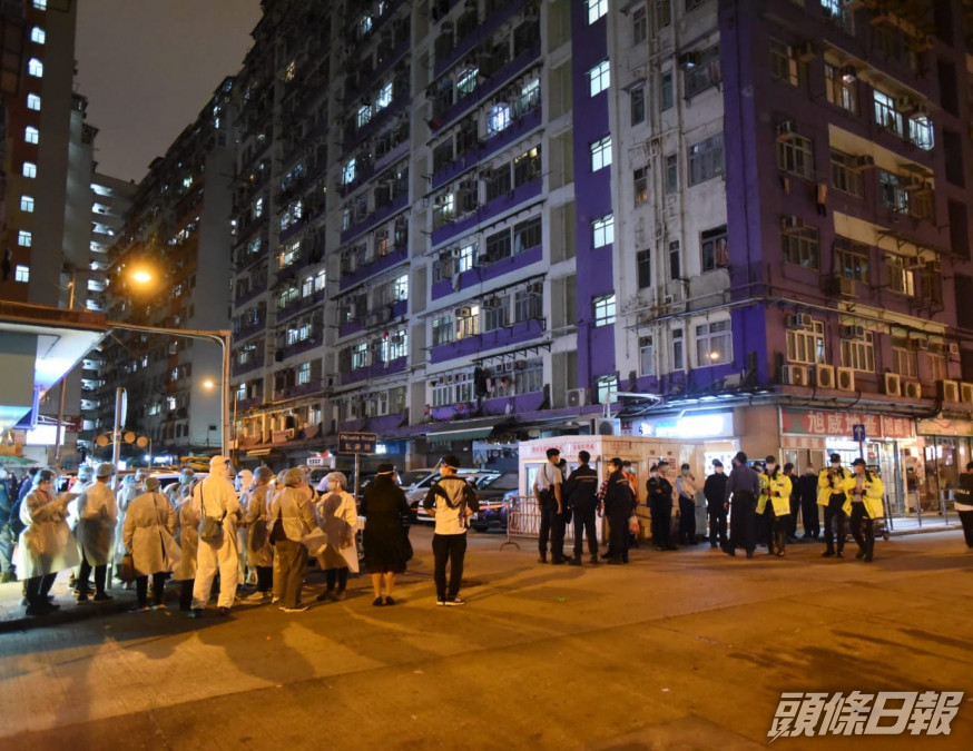 土瓜灣僑裕大廈及僑發大廈被圍封強檢 目標明早7時半完成