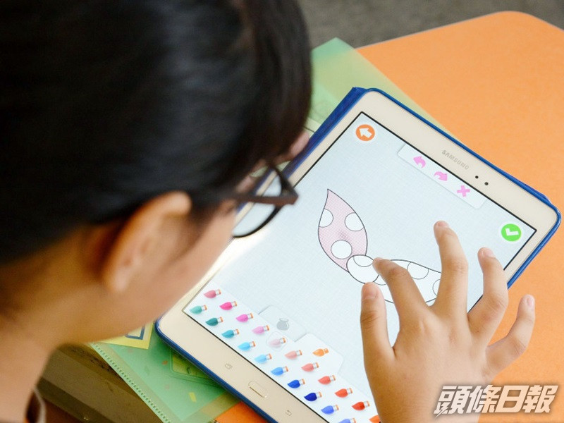學童近期網上學習次數大增。資料圖片