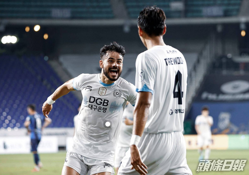 施仙夏費蘭度(左)希望成為太極虎一員。FC大邱官網圖片