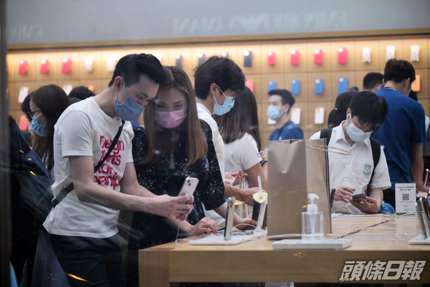 蘋果公司iPhone 13系列及iPad mini今日正式開賣。