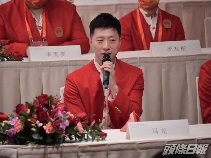 馬龍希望行程能為香港體育熱「加把勁」。