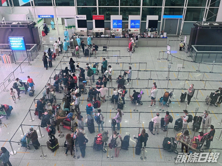 本港新增13宗輸入個案,尖沙咀及銅鑼灣多多個地方需強檢。資料圖片