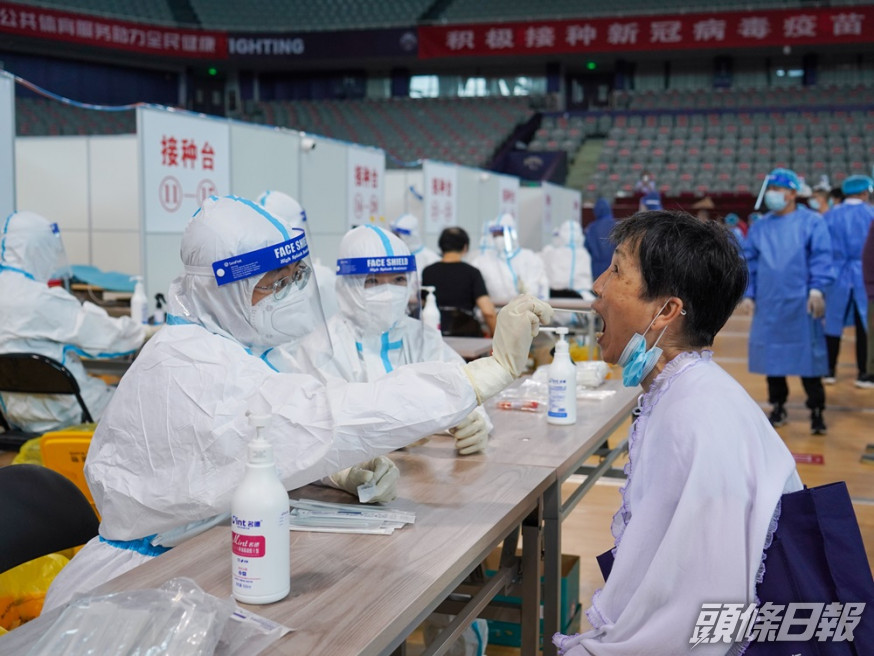 南京啟動新冠病毒第二輪檢測。新華社資料圖片