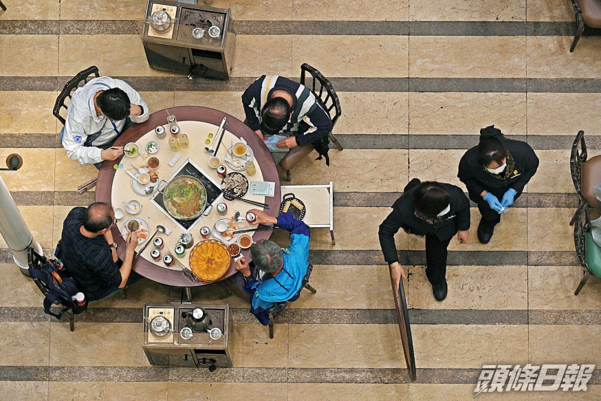 有飲食業員工指,疫情下開工不足,難以符合申請「職津」要求。資料圖片