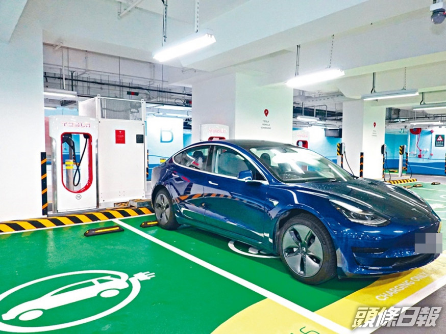 現時電動私家車已可配備遙控車輛泊車的功能,惟該功能目前在香港不能使用。資料圖片