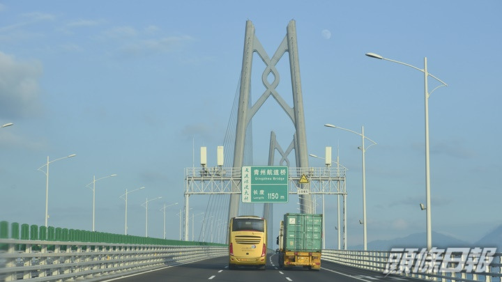港珠澳大橋穿梭巴士臨時加開往珠海3個班次。資料圖片