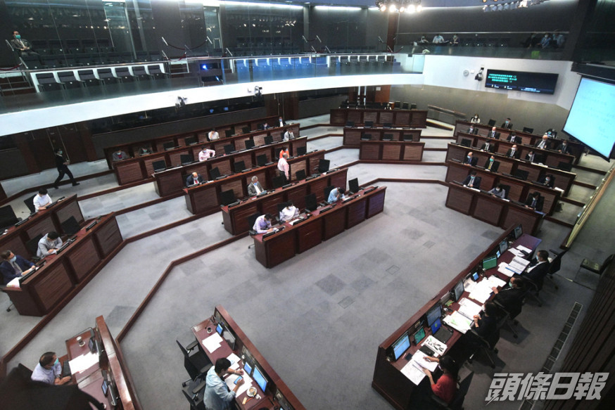 立法會工務小組委員會正審議在杏花邨及長沙灣興建兩棟新政府大樓的撥款。 資料圖片