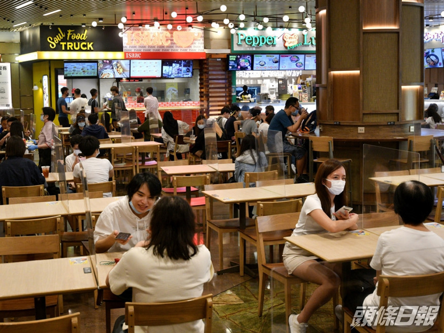 政府昨日起實施疫苗氣泡,餐飲業處所可以「ABCD」4種模式運作。資料圖片