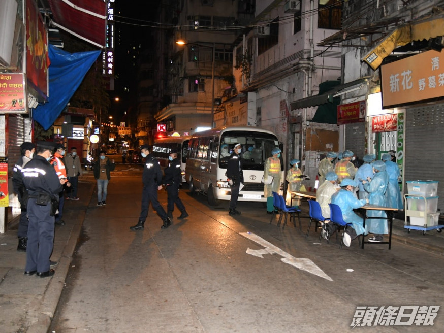 當局安排新填地街唐樓住客送往隔離。
