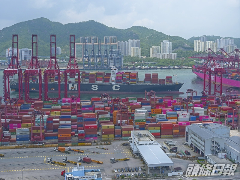 2020年10月份本港整體出口貨值與上年同月比較下跌1.1%。資料圖片