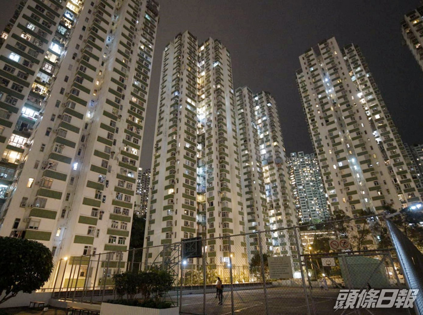 源頭不明患者為56歲男子,與家人同住鰂魚涌南豐新邨9座。