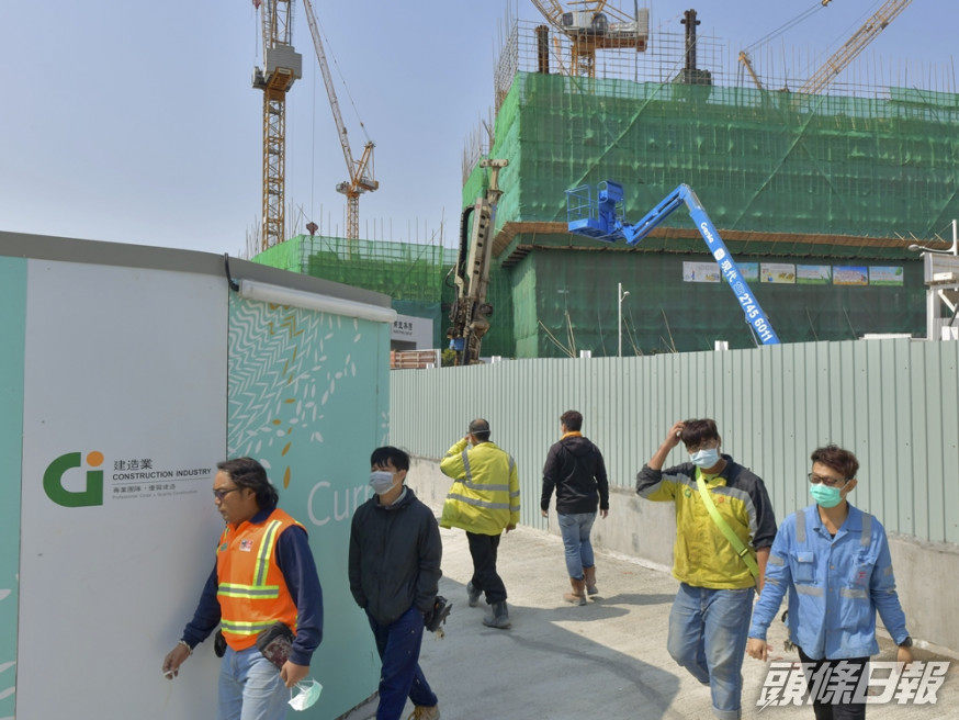 建造業議會及香港建造商會推出「建造業關愛工地防疫檢測服務計劃 3.0」。資料圖片