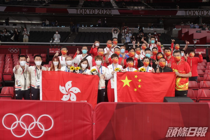 馬龍指中港乒乓女團同奪獎合照一幕相當暖心。資料圖片
