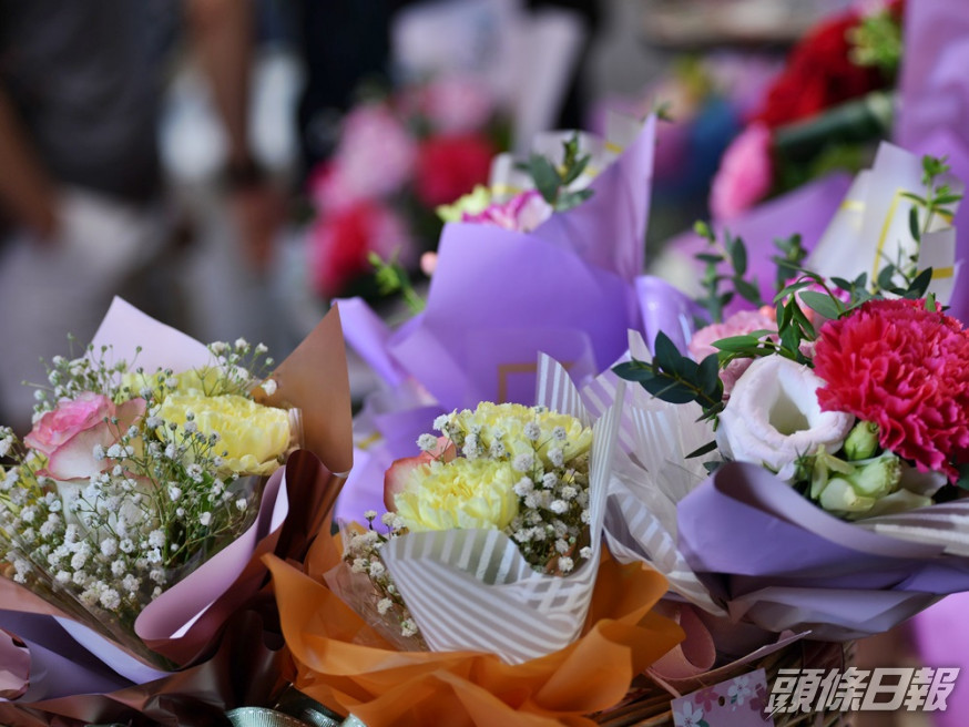 港男稱女友列禮物清單,要求他送禮物給她的媽媽。資料圖片