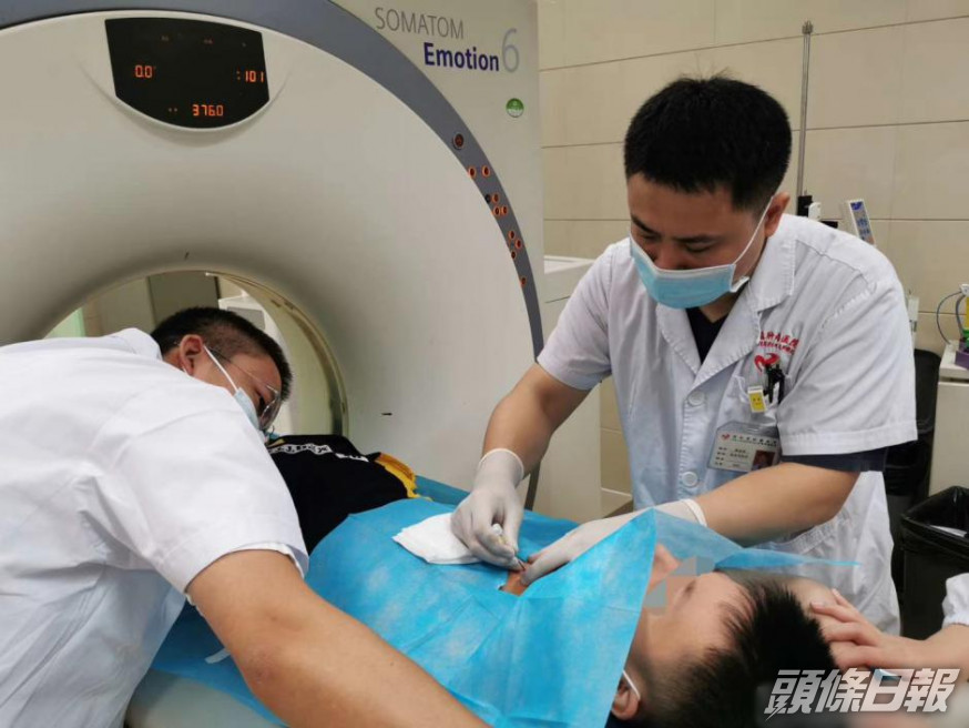 12歲的男童小家患上了肺癌末期,懷疑與生活習慣有關。網圖