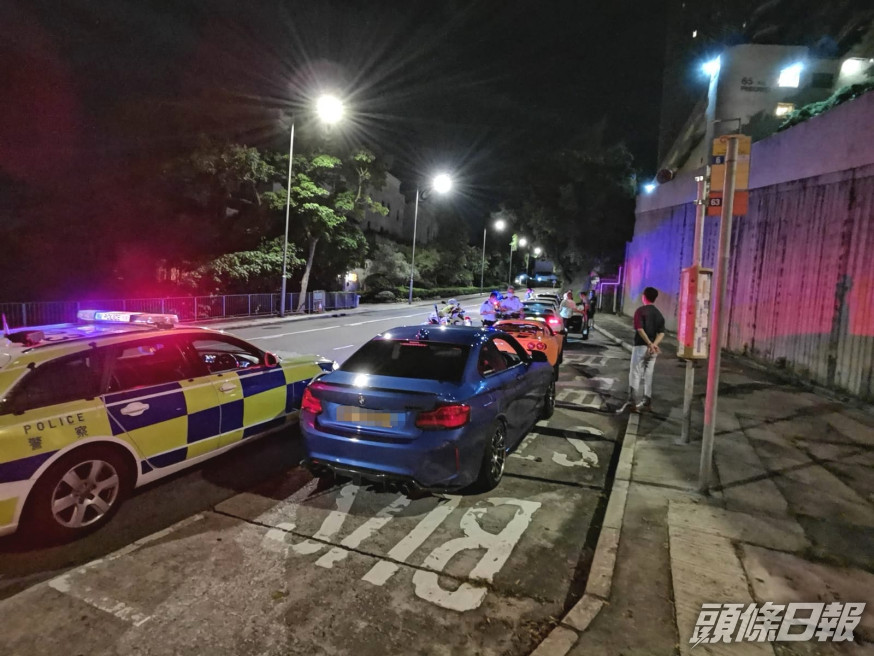 警方行動中扣留25輛疑非法改裝私家車。圖:警方提供