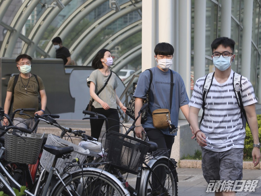 台灣確診個案近日持續上升。AP圖片